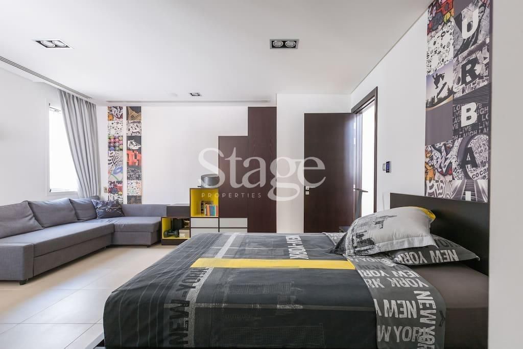 4 bedrooms Villas for Sale in Al Sufouh, Dubai VI7762S