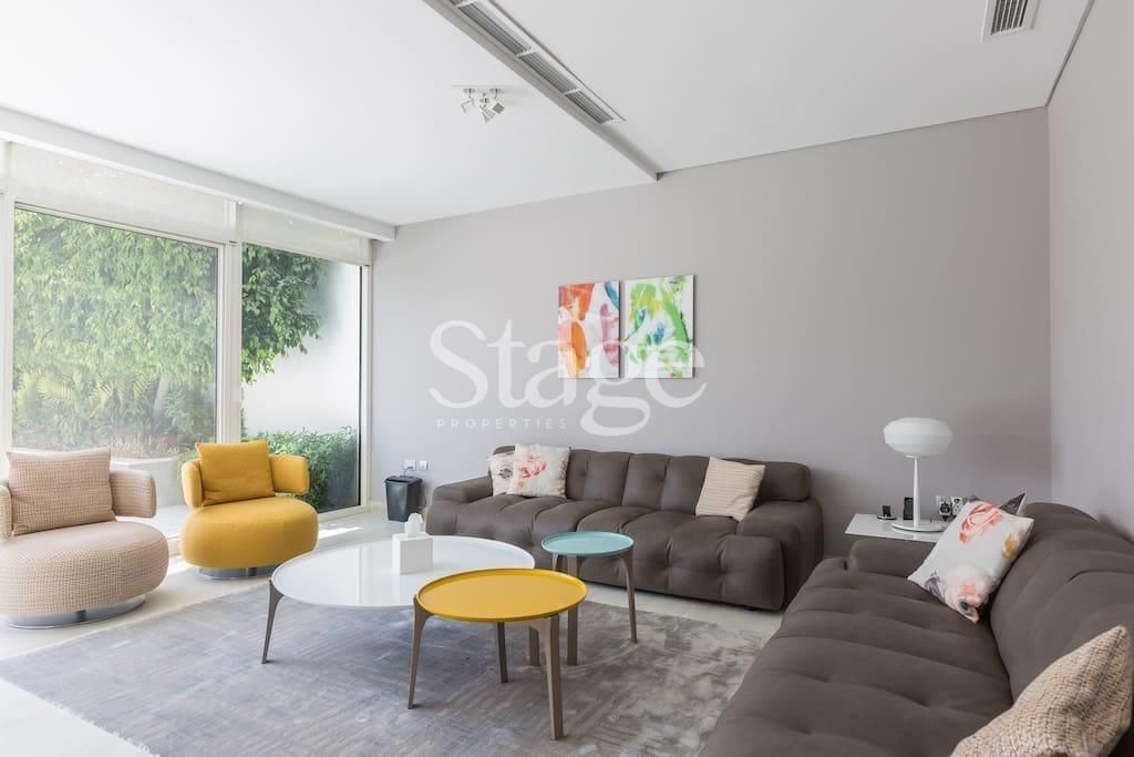 4 bedrooms Villas for Sale in Al Sufouh, Dubai VI7762S