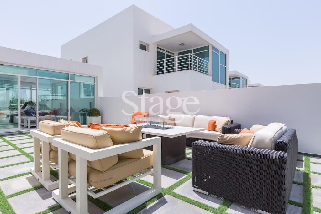 4 bedrooms Villas for Sale in Al Sufouh, Dubai VI7762S