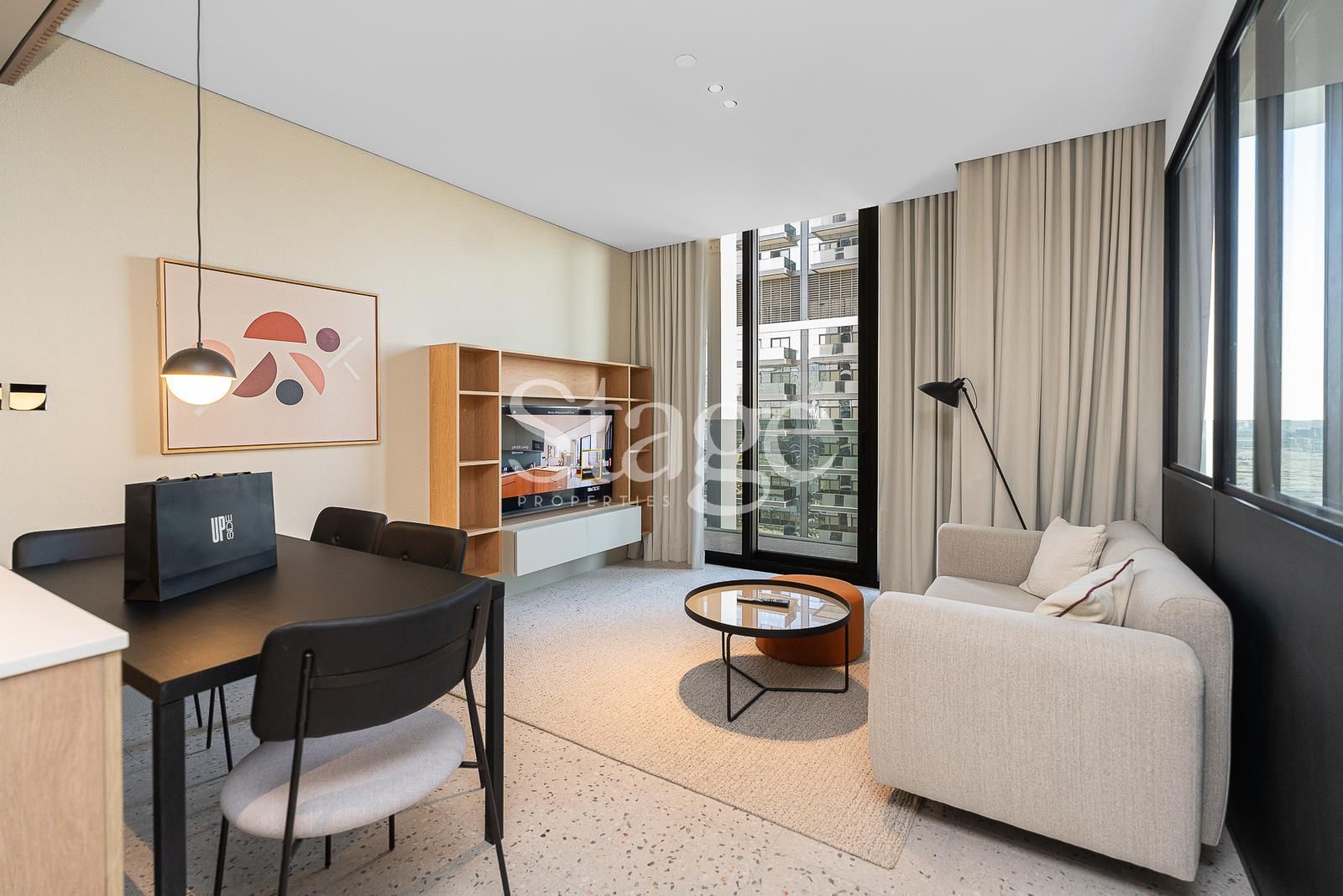 1 bedroom apartment for Sale in Business Bay, Dubai AP9248S