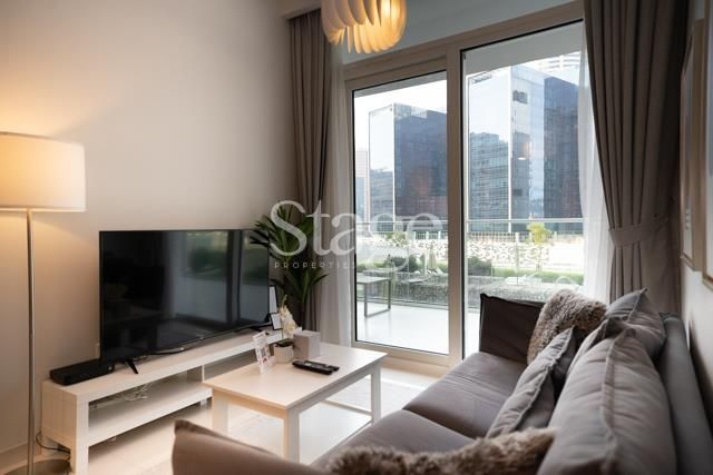 2 bedrooms apartment for Rent in Business Bay, Dubai AP9300L