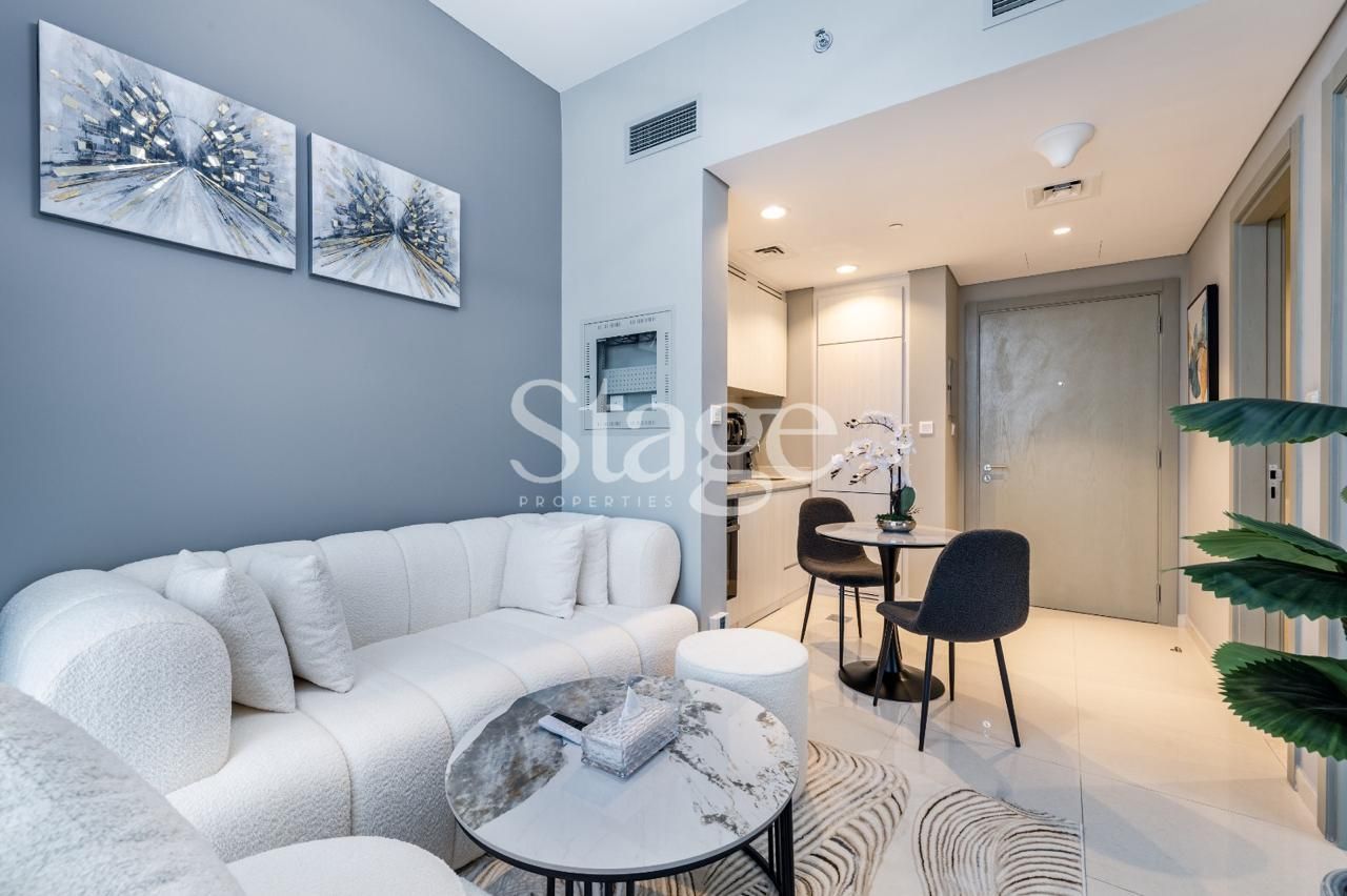1 bedroom apartment for Sale in Business Bay, Dubai AP8080S