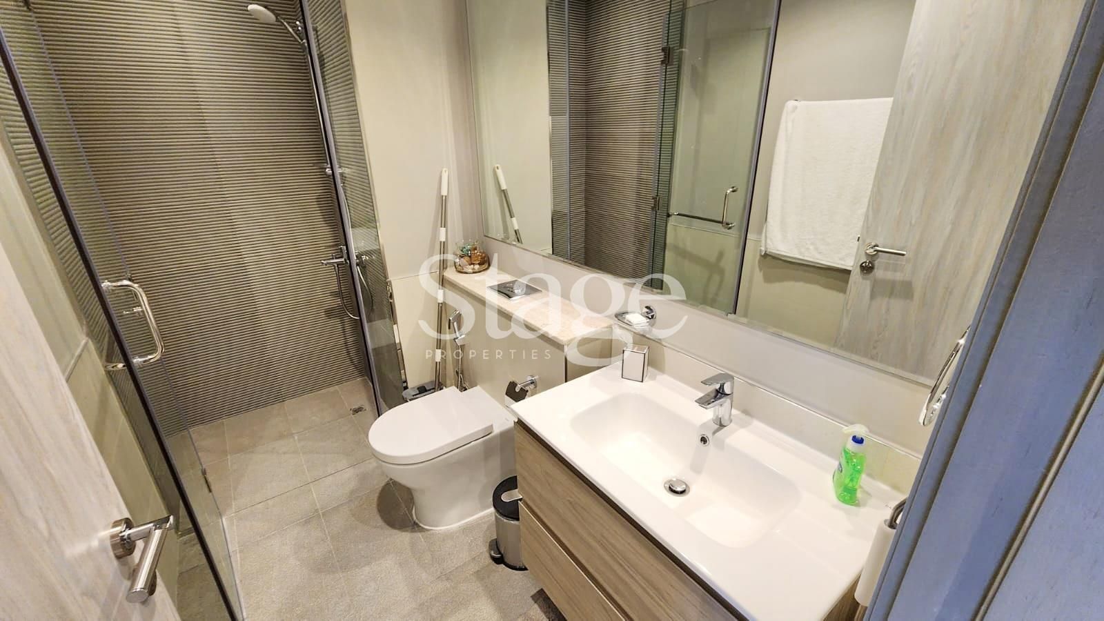1 bedroom apartment for Rent in Business Bay, Dubai AP7526L