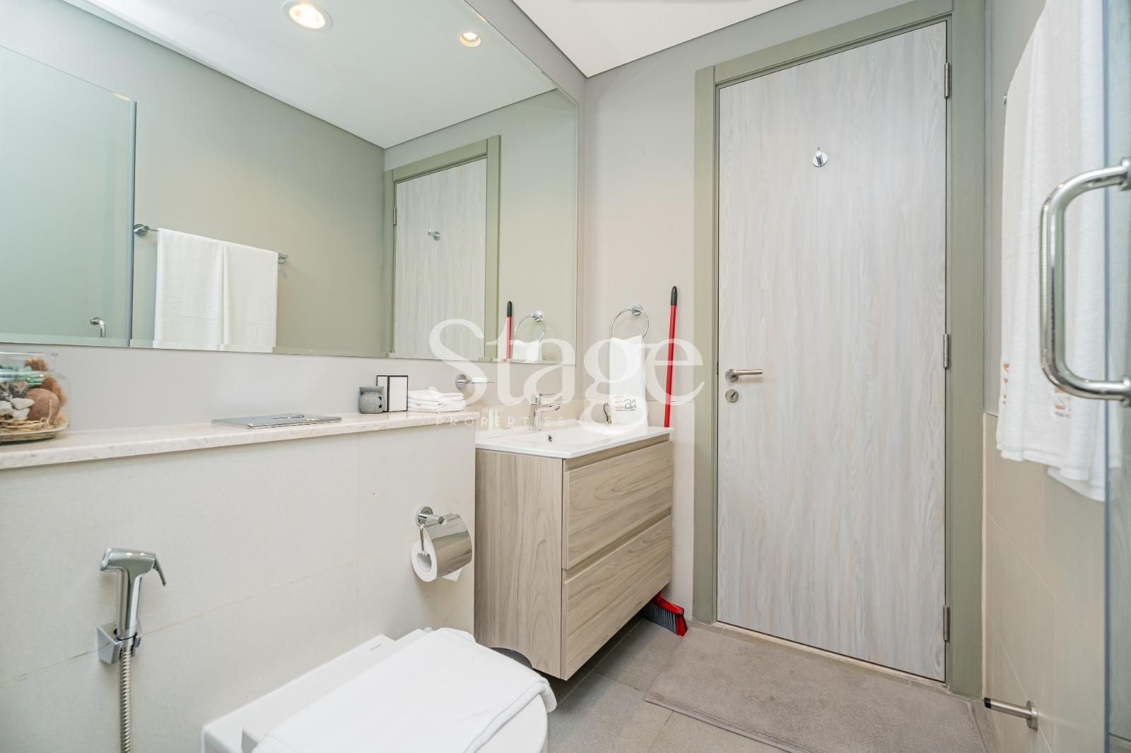 1 bedroom apartment for Rent in Business Bay, Dubai AP9546L