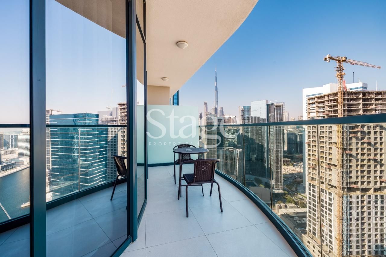 1 bedroom apartment for Sale in Business Bay, Dubai AP8080S