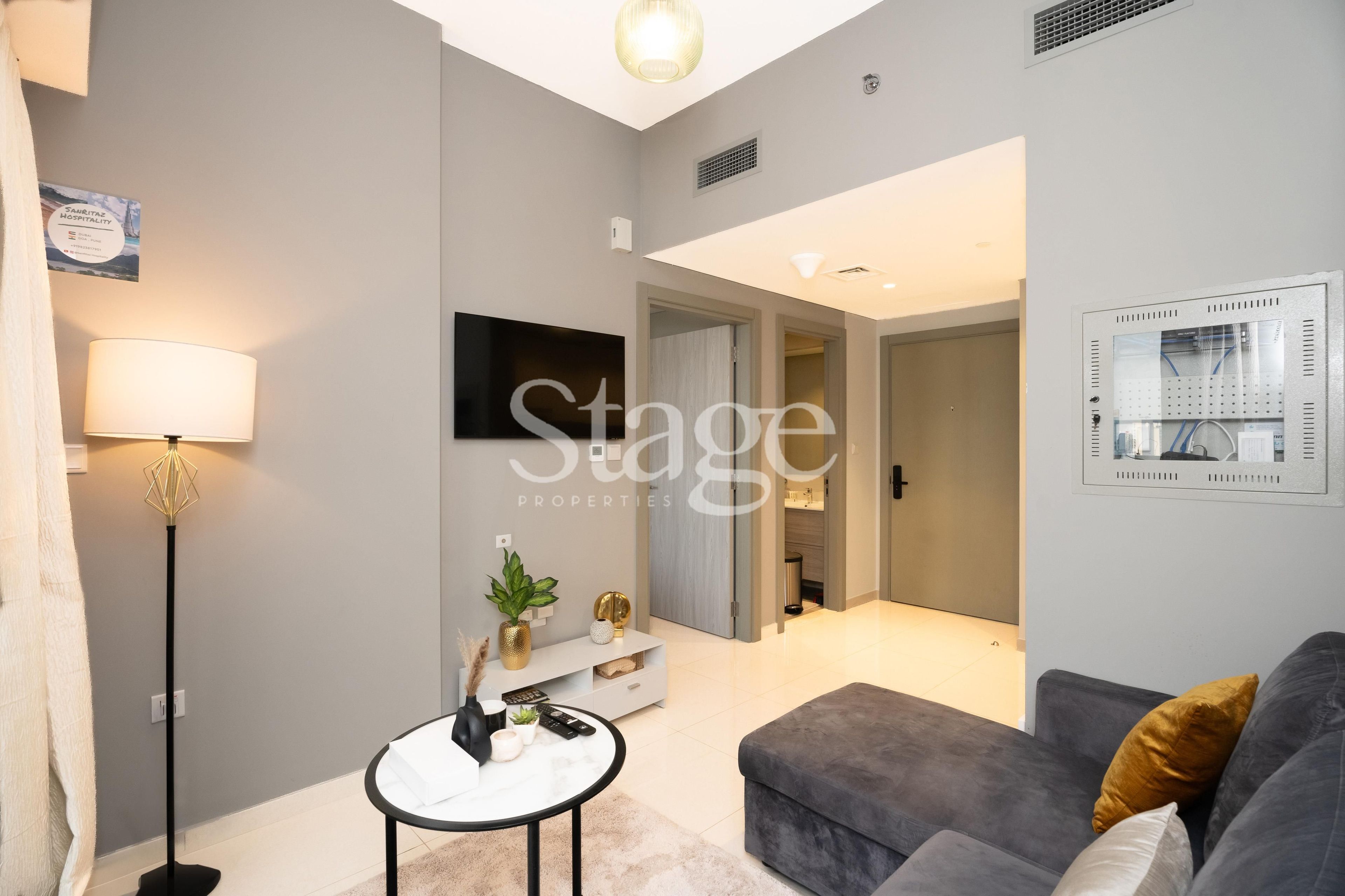 1 bedroom apartment for Sale in Business Bay, Dubai AP8080S