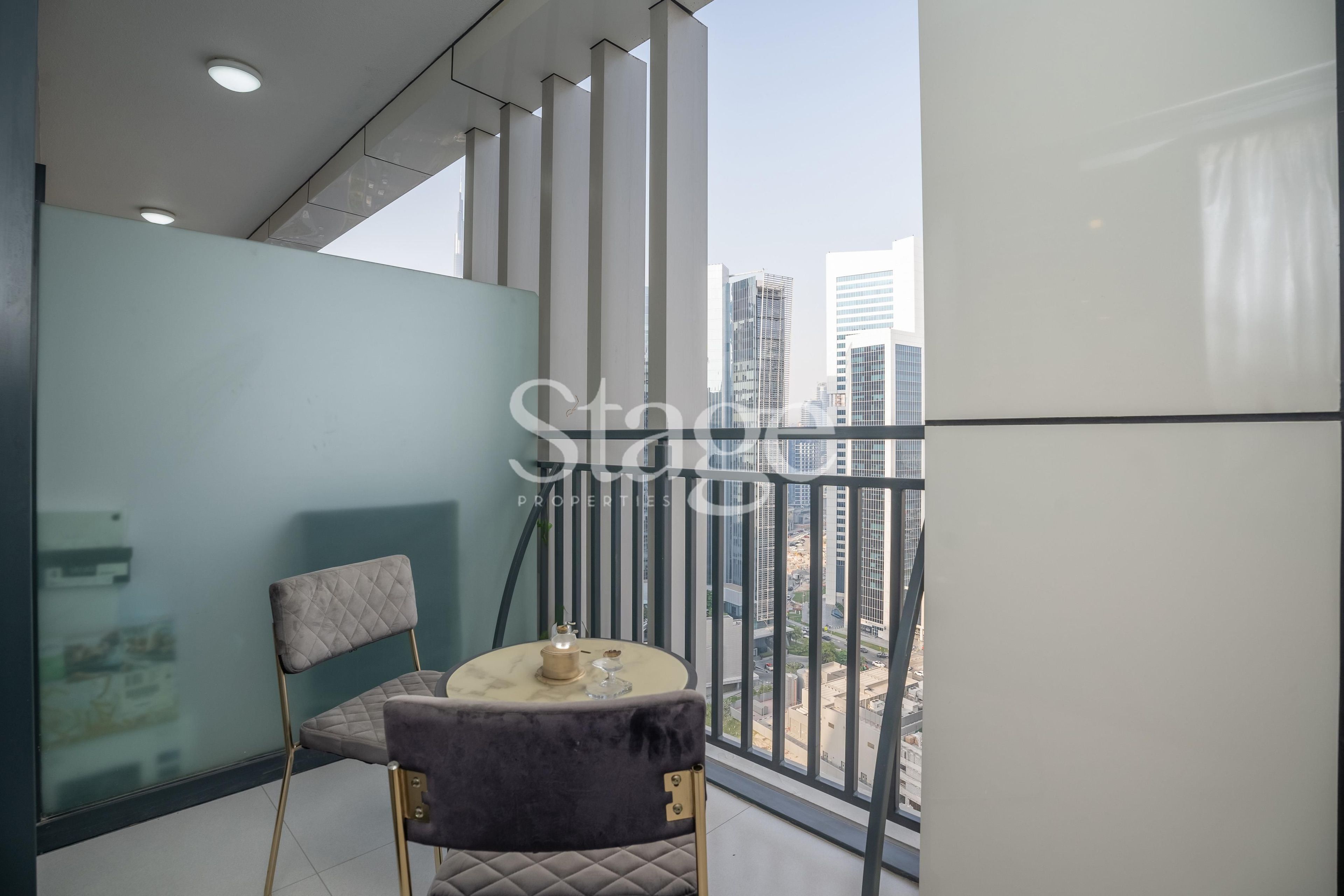 1 bedroom apartment for Sale in Business Bay, Dubai AP8080S