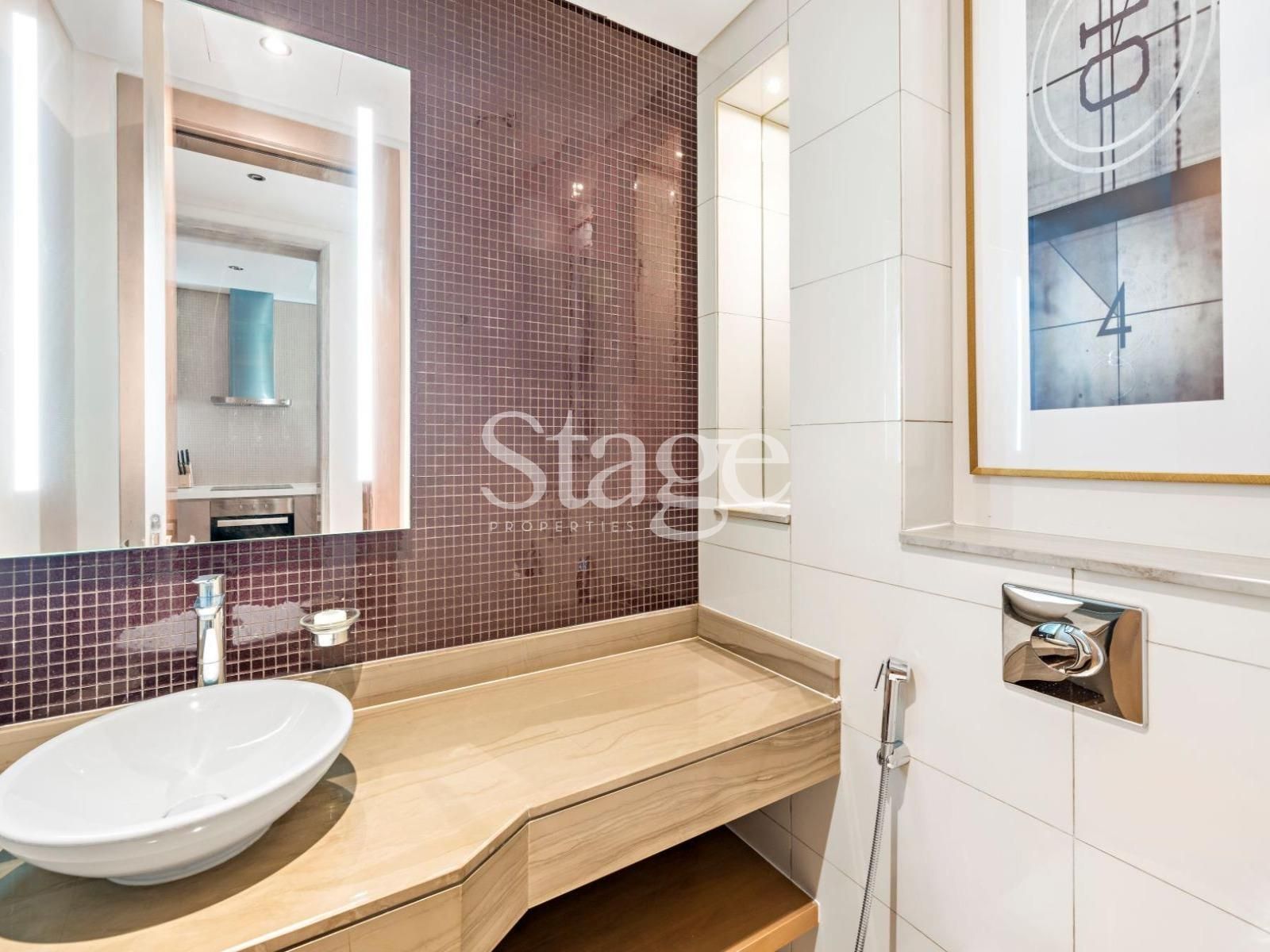 1 bedroom apartment for Rent in Business Bay, Dubai AP7701L