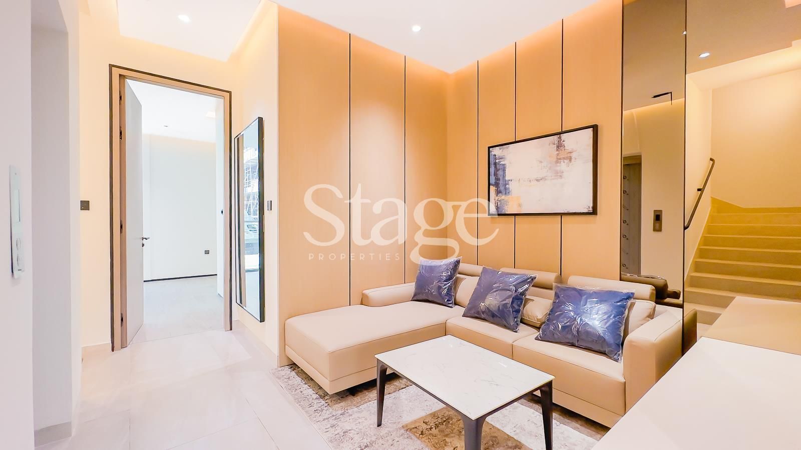 فيلا من ٤ غرف نوم للإيجار في Jumeirah Village Circle، Dubai VI8263L