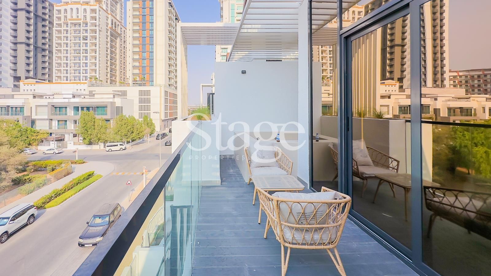 فيلا من ٤ غرف نوم للإيجار في Jumeirah Village Circle، Dubai VI8263L