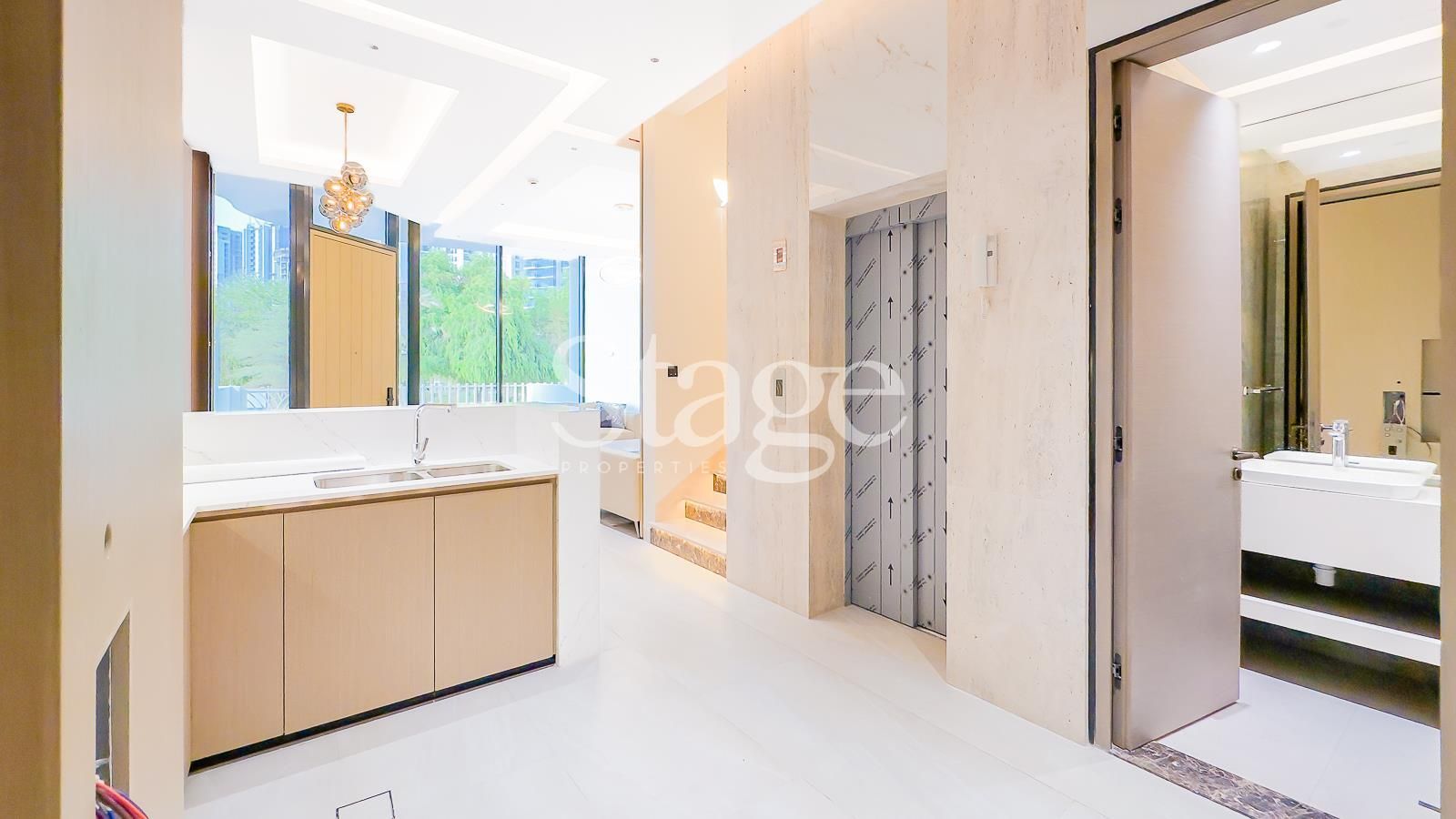 فيلا من ٤ غرف نوم للإيجار في Jumeirah Village Circle، Dubai VI8263L