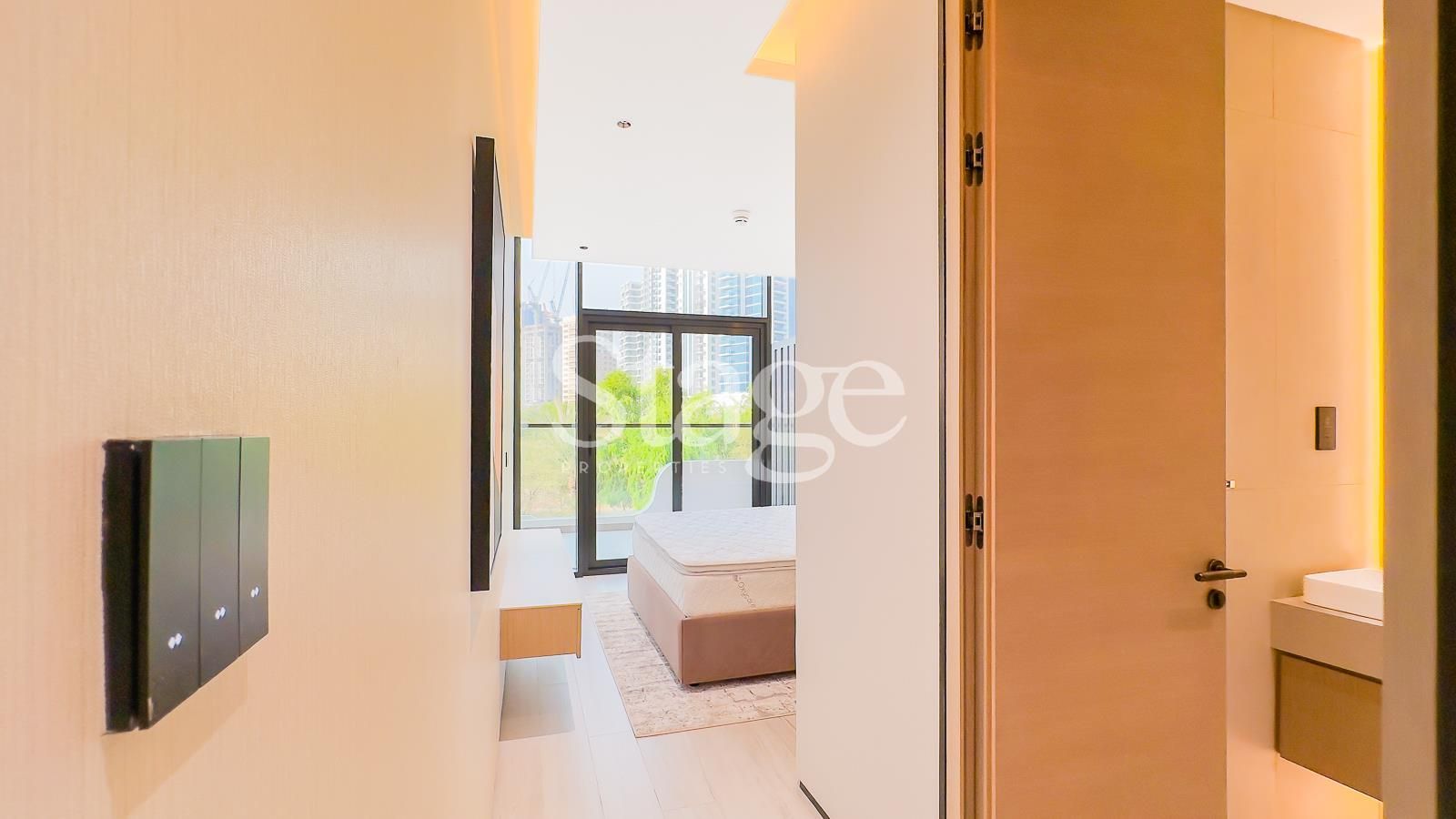 فيلا من ٤ غرف نوم للإيجار في Jumeirah Village Circle، Dubai VI8263L