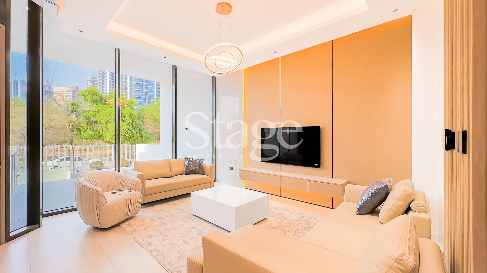 فيلا من ٤ غرف نوم للإيجار في Jumeirah Village Circle، Dubai VI8263L