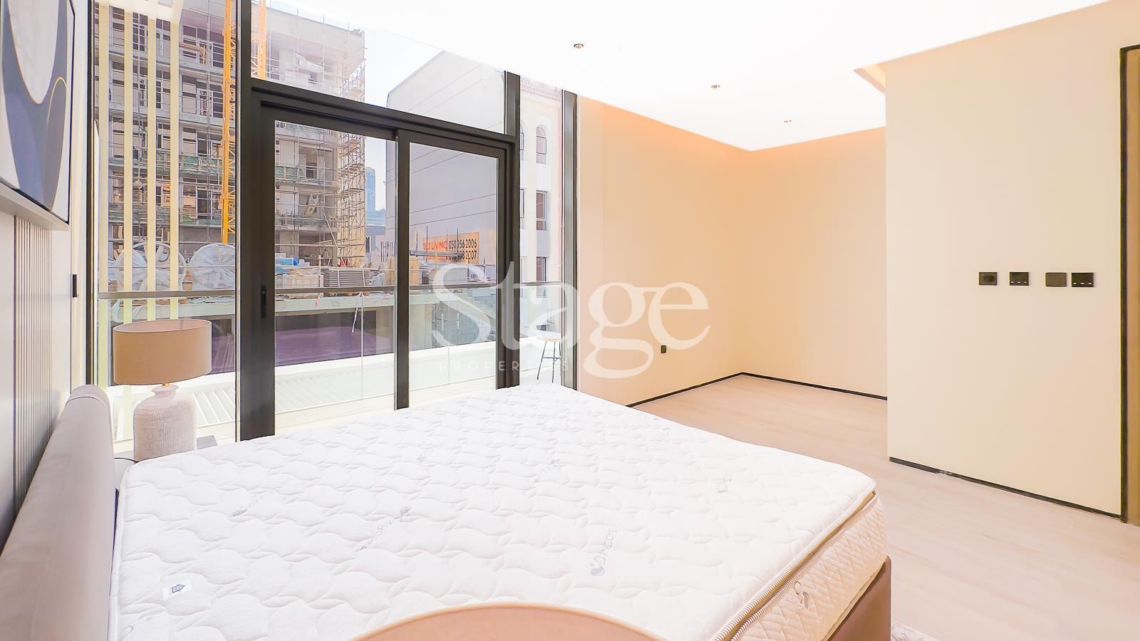 فيلا من ٤ غرف نوم للإيجار في Jumeirah Village Circle، Dubai VI8230L