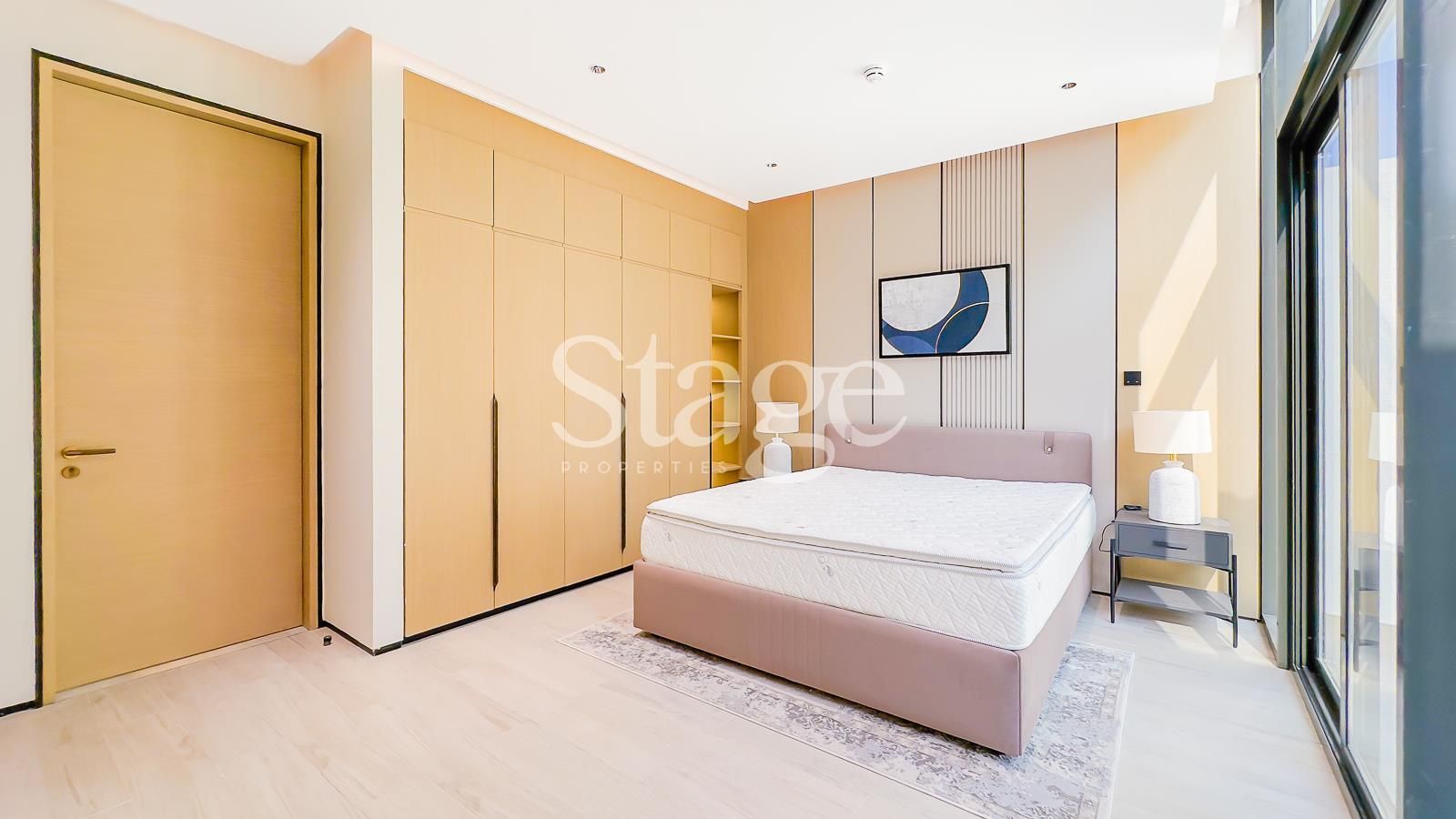 فيلا من ٤ غرف نوم للإيجار في Jumeirah Village Circle، Dubai VI8230L