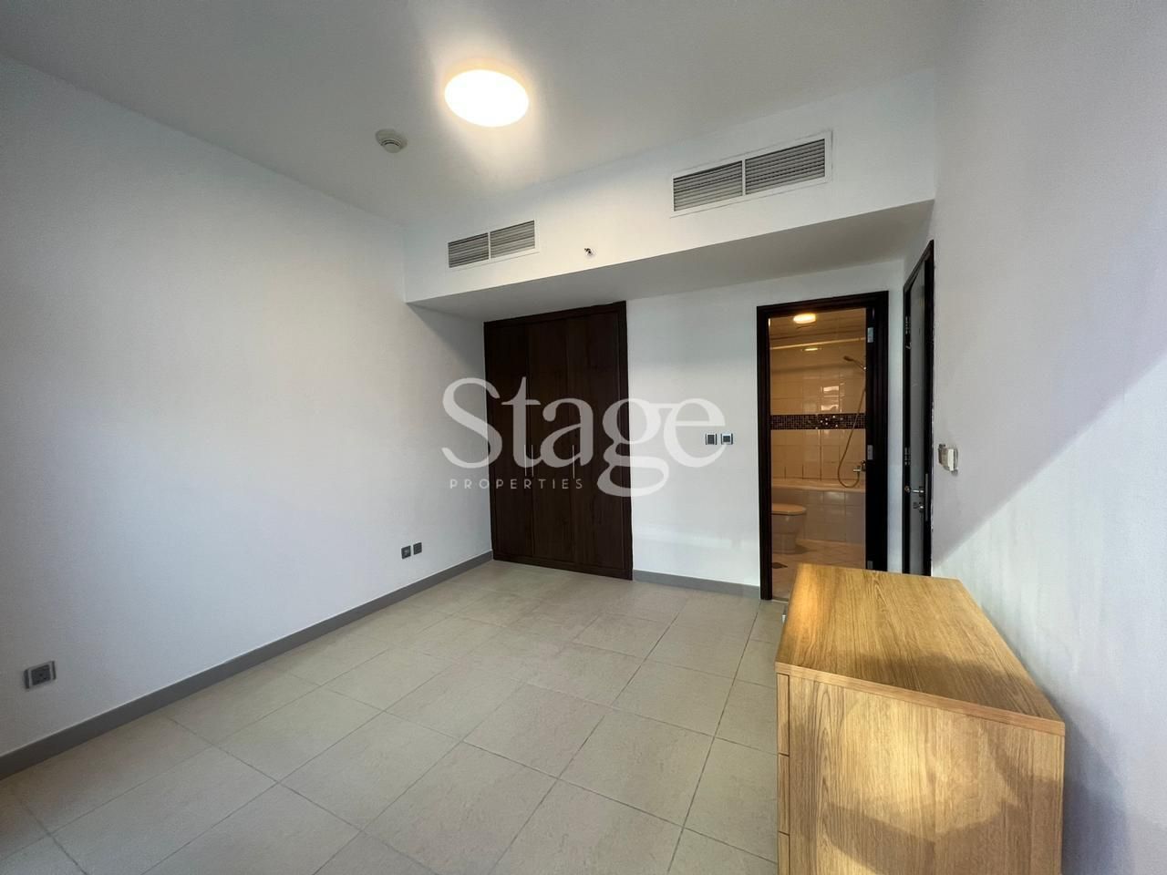 1 bedroom apartment for Rent in Jumeirah Lake Towers, Dubai AP9317L