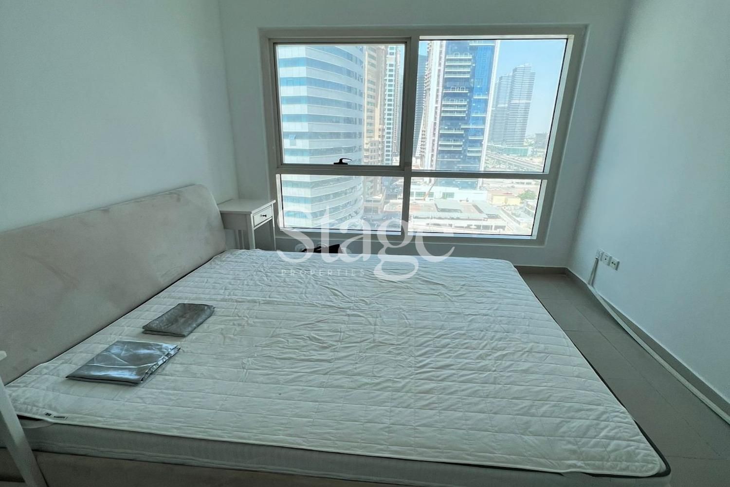 1 bedroom apartment for Rent in Jumeirah Lake Towers, Dubai AP8283L