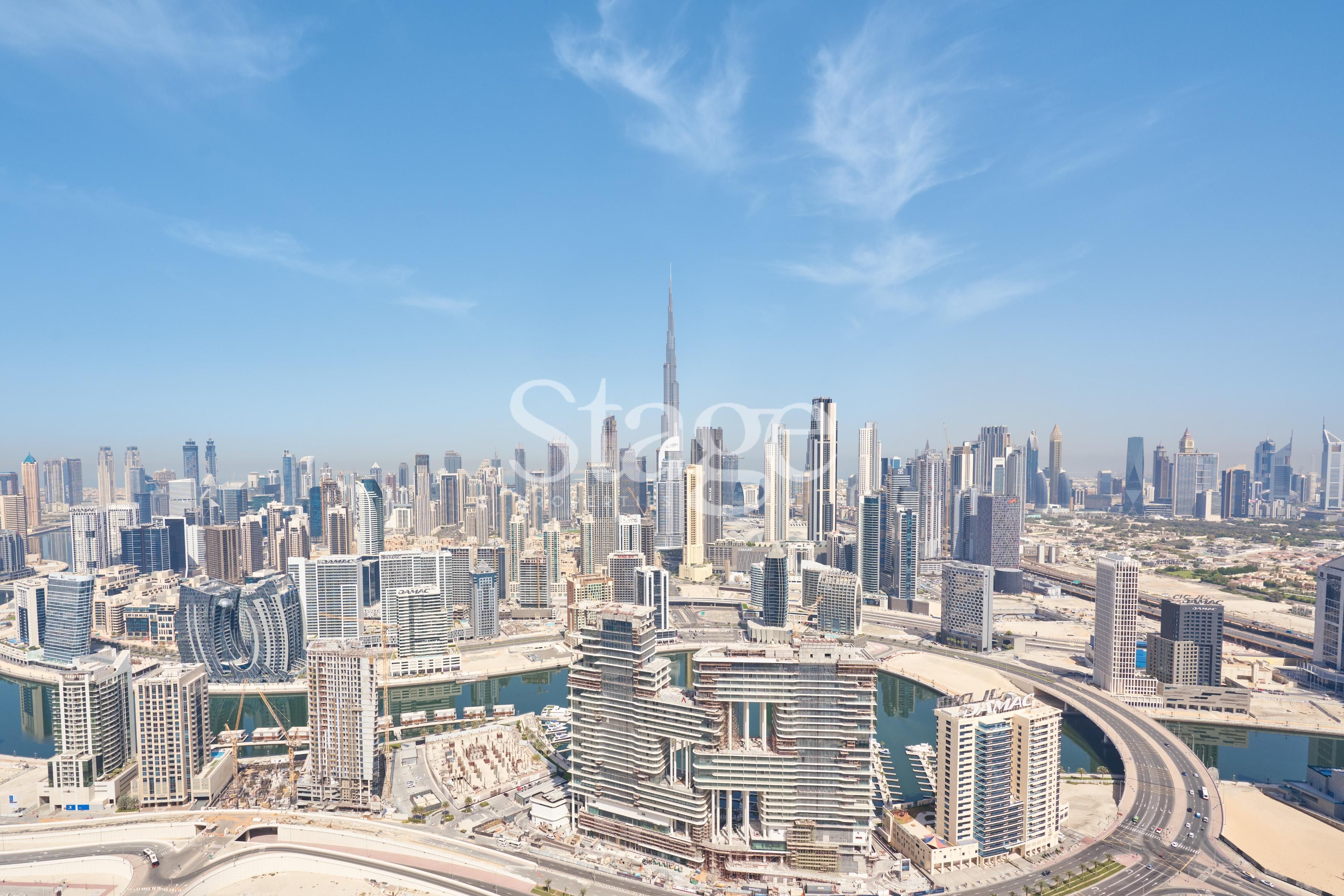 شقة من ٣ غرف نوم للإيجار في Business Bay، Dubai AP7700L