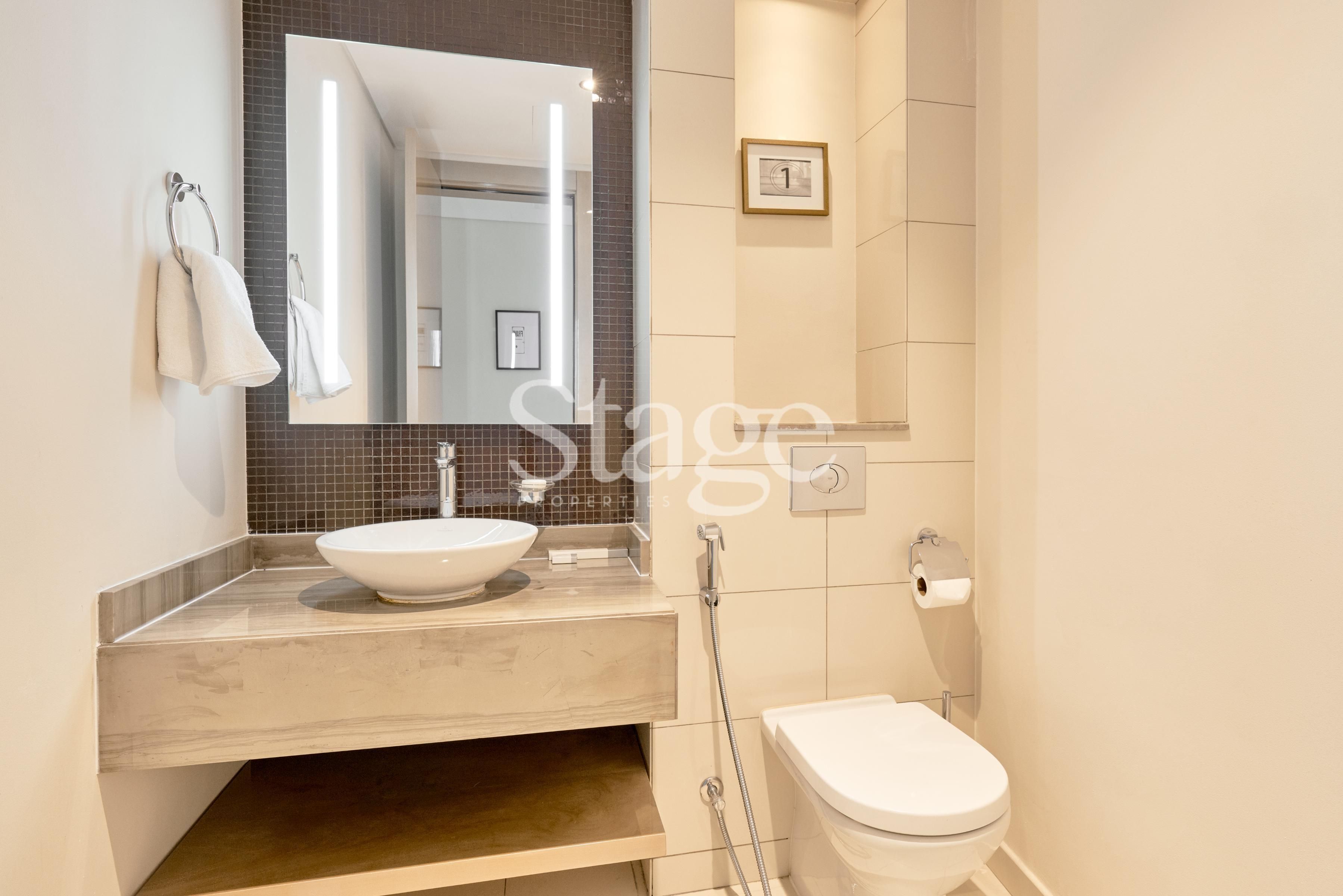 شقة من ٣ غرف نوم للإيجار في Business Bay، Dubai AP7700L