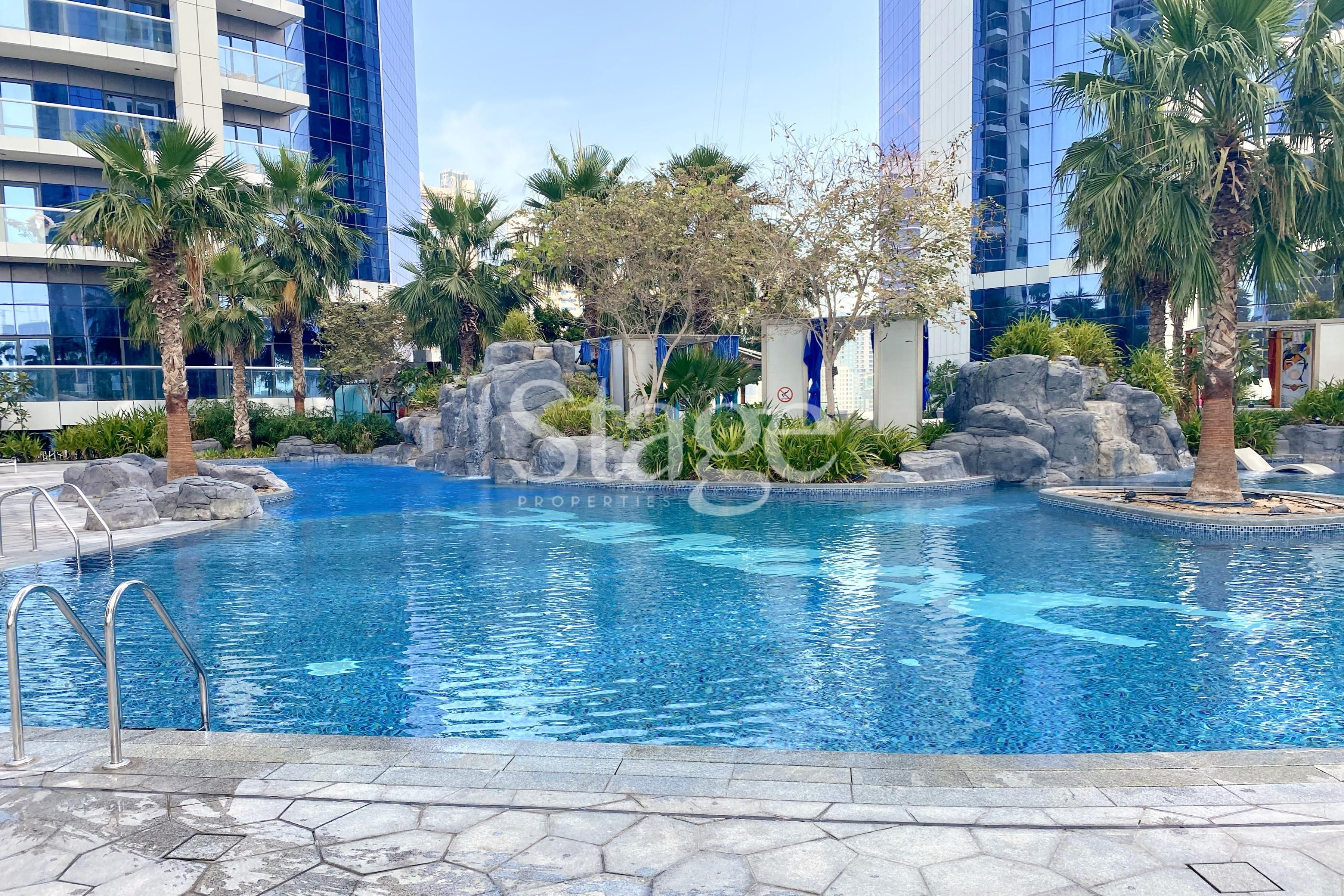 شقة من ٣ غرف نوم للإيجار في Business Bay، Dubai AP7700L