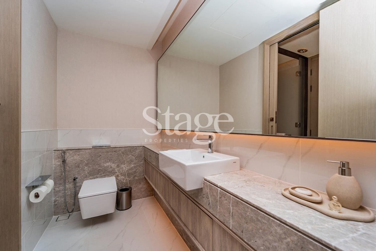 2 bedrooms apartment for Rent in Dubai Creek Harbour (The Lagoons), Dubai AP7615L