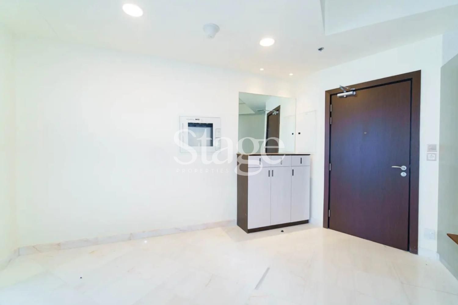 شقة من غرفة نوم للإيجار في Business Bay، Dubai AP7644L