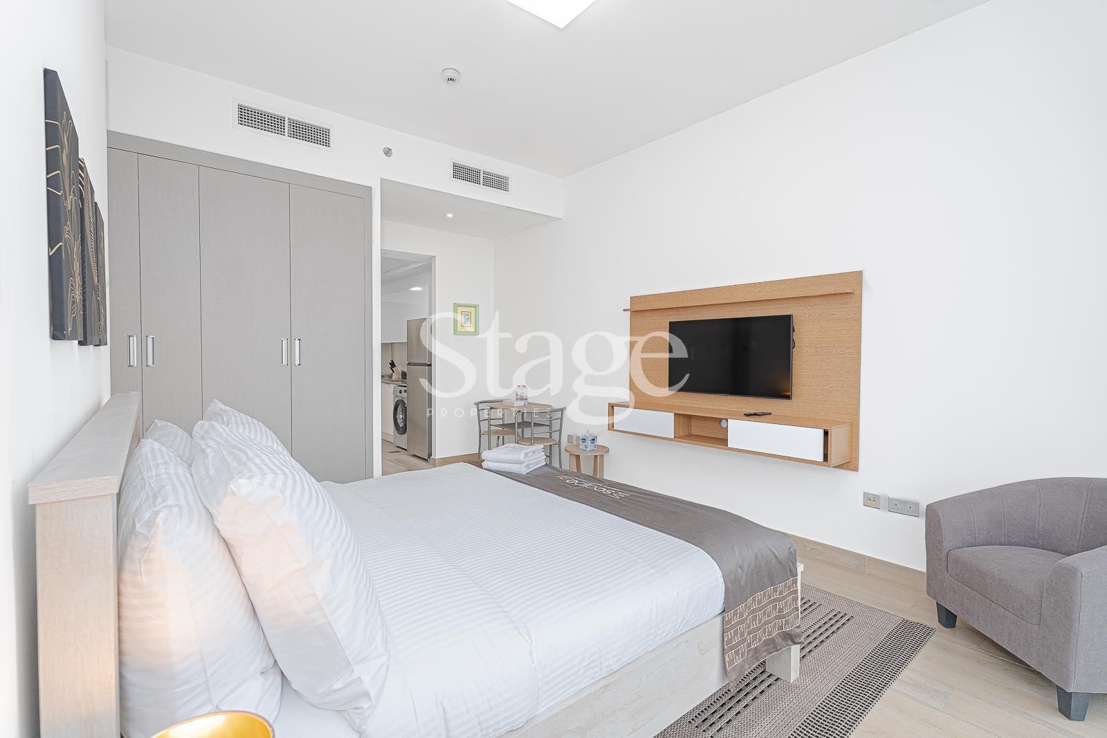 Studio for Rent in Jumeirah Village Circle, Dubai AP7630L