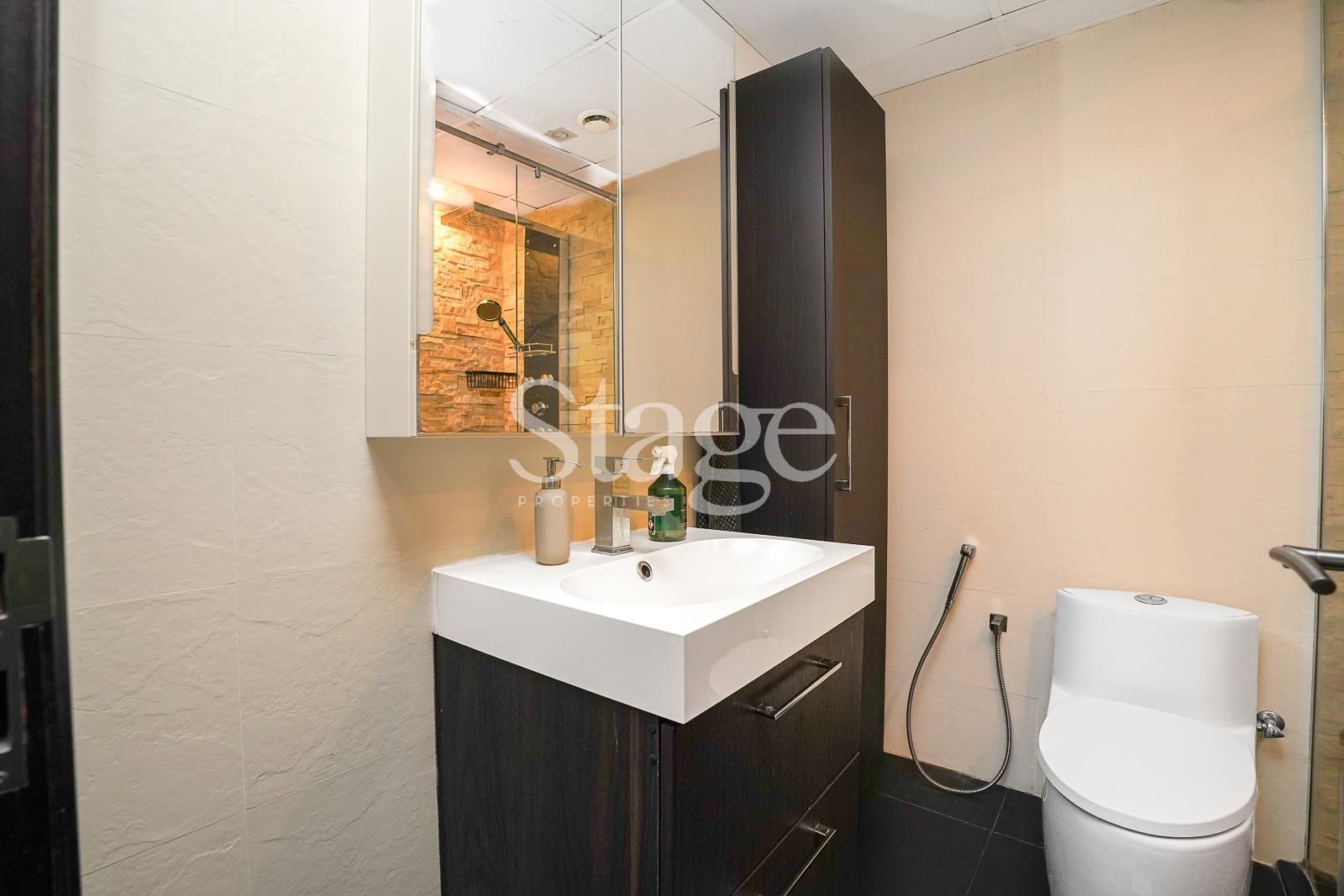 2 bedrooms apartment for Rent in JLT Cluster G, Dubai AP7513L