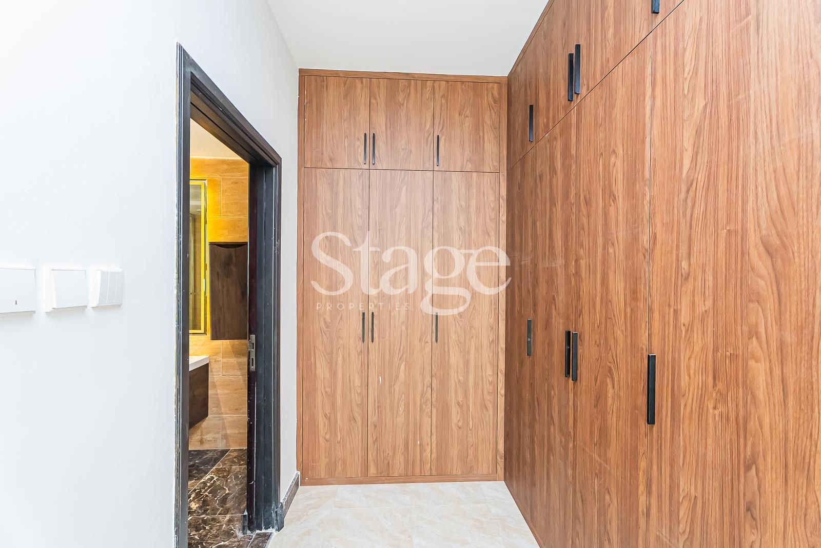 5 bedrooms common for Rent in Al Barsha, Dubai VI8567L