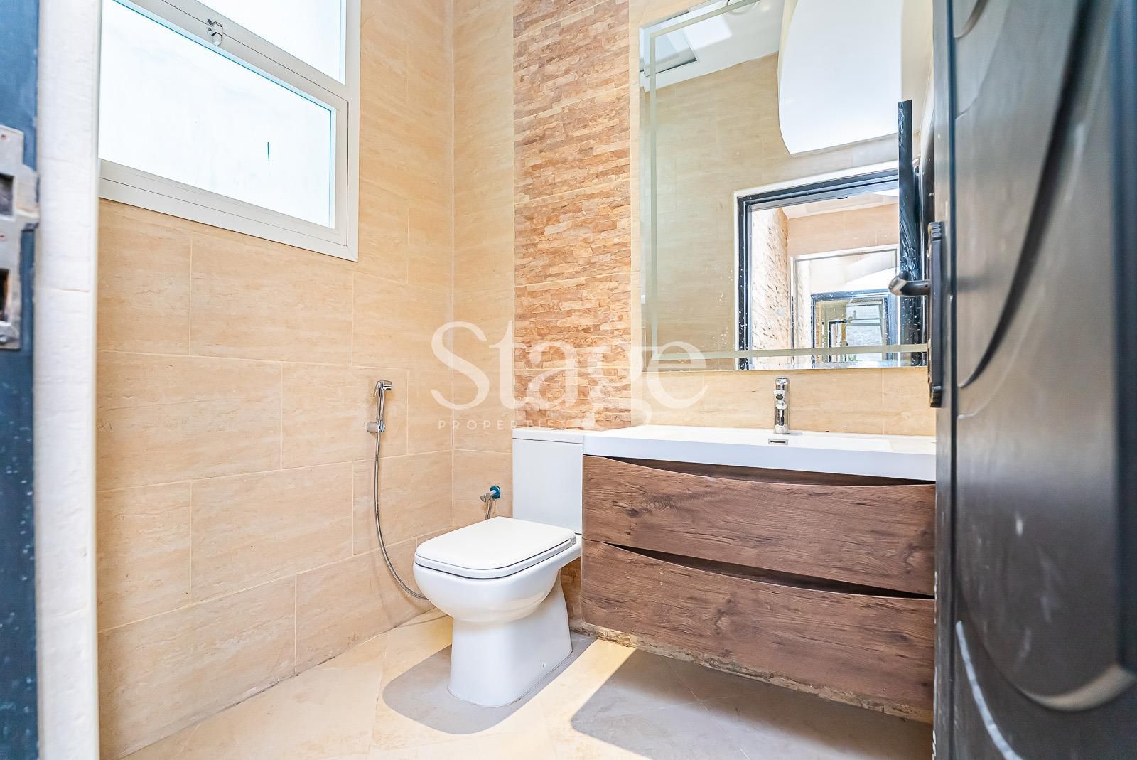 5 bedrooms common for Rent in Al Barsha, Dubai VI8567L