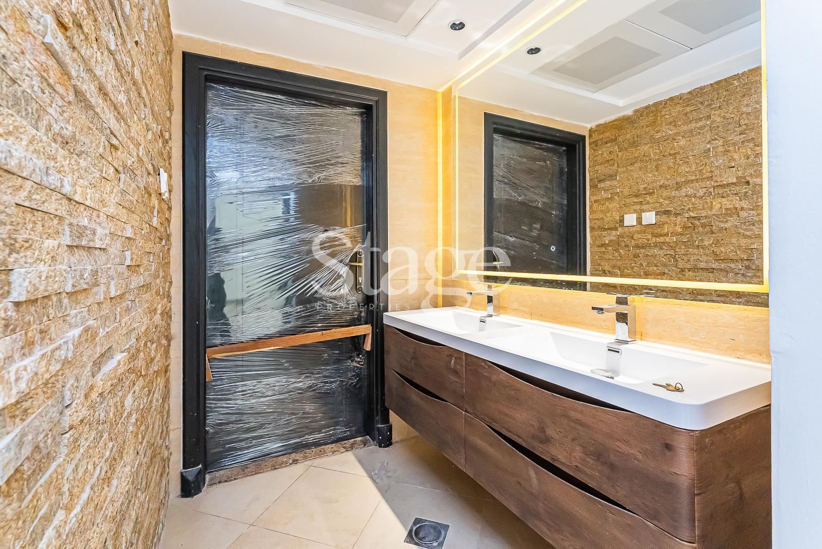 5 bedrooms common for Rent in Al Barsha, Dubai VI8567L