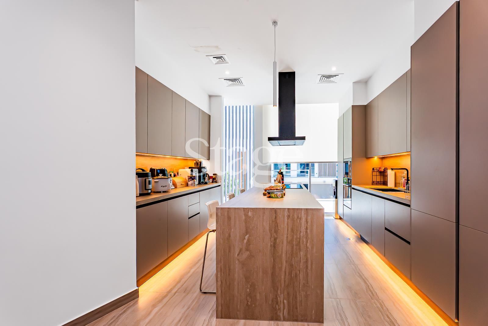 4 bedrooms Twin Villas for Rent in Al Barari, Dubai VI9521L