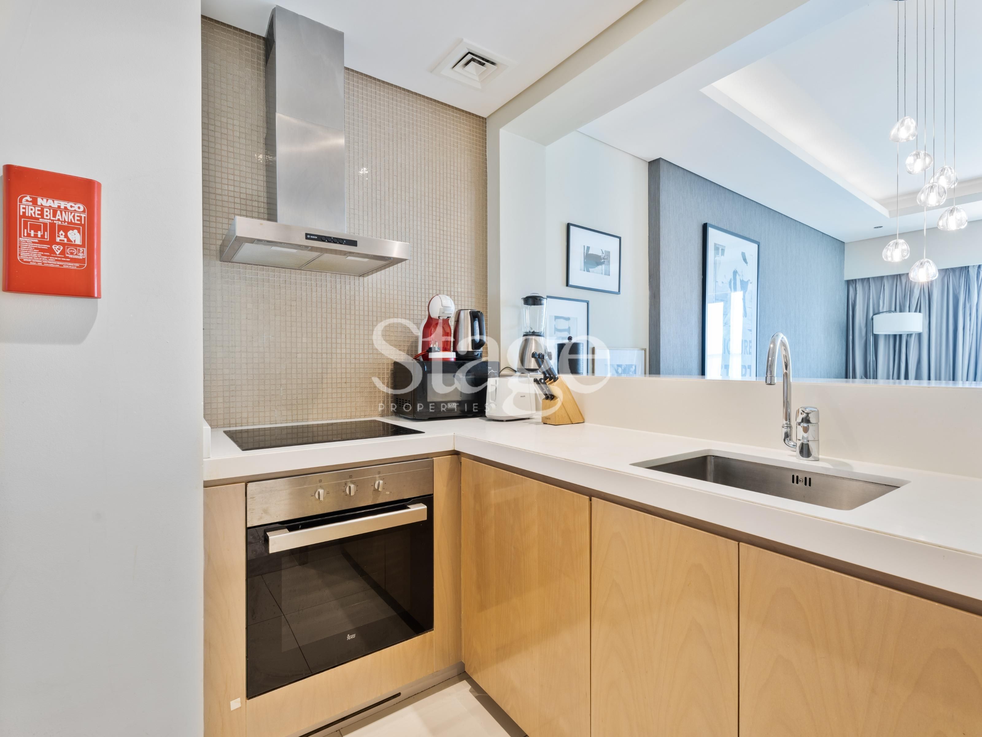 2 bedrooms apartment for Rent in Business Bay, Dubai AP7689L