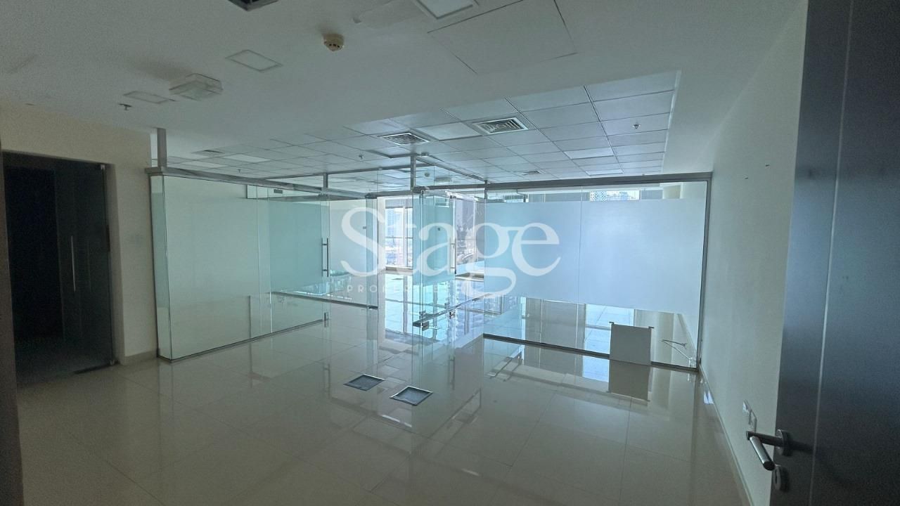 مساحة مكتبية للإيجار في بيزنيس باي، Dubai OF8671L