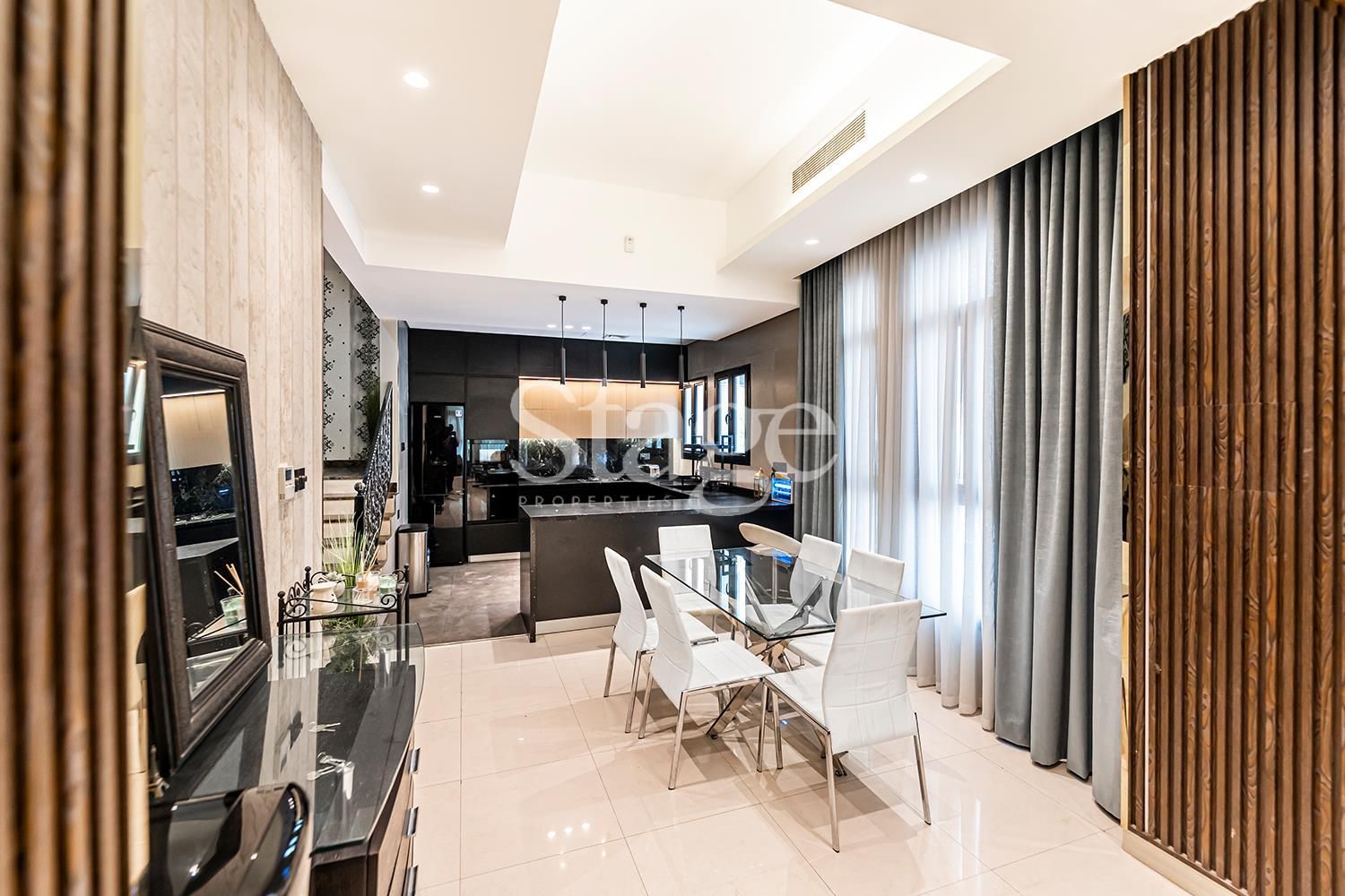 3 bedrooms Villas for Sale in Dubai Land, Dubai VI8201S