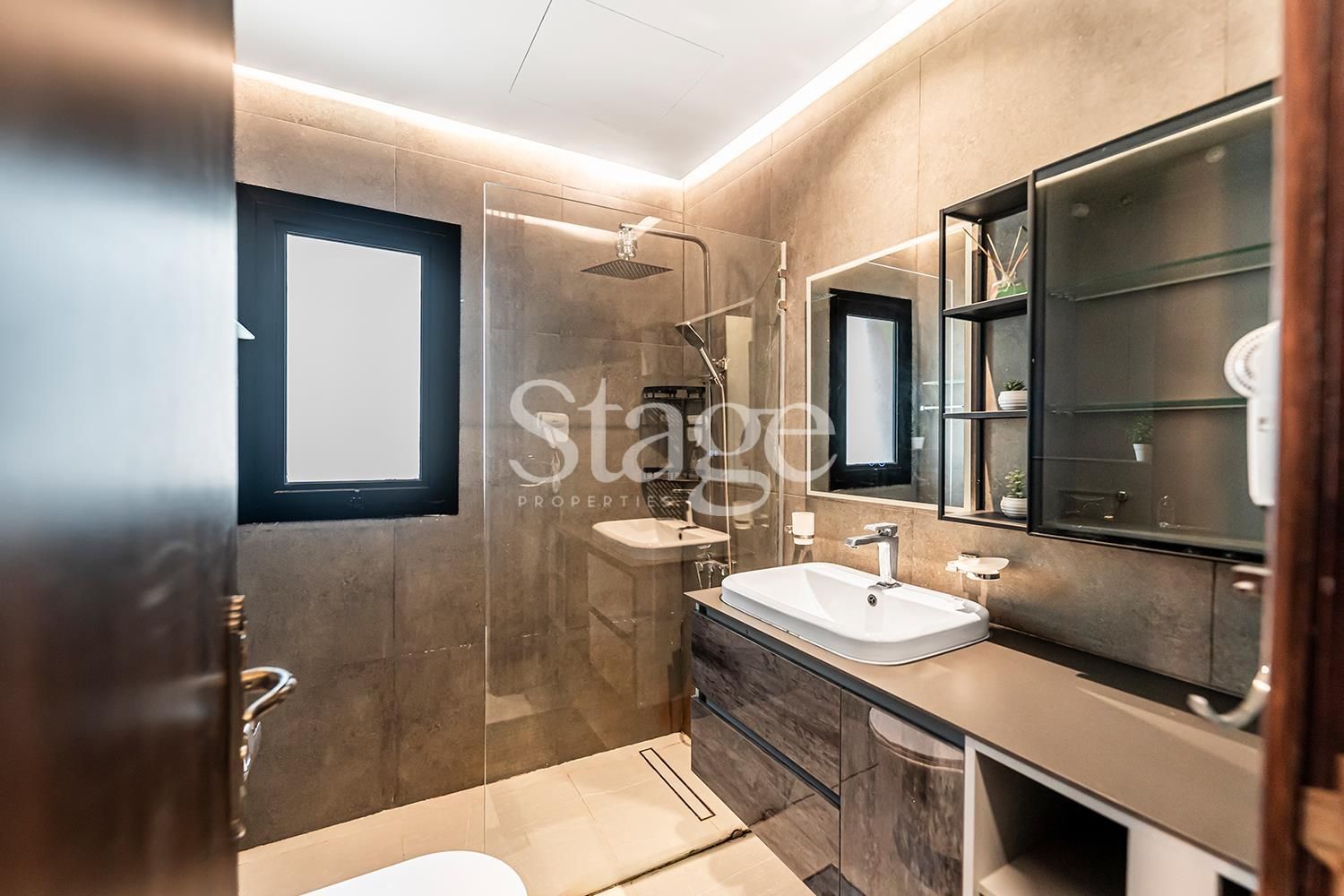 3 bedrooms Villas for Sale in Dubai Land, Dubai VI8201S