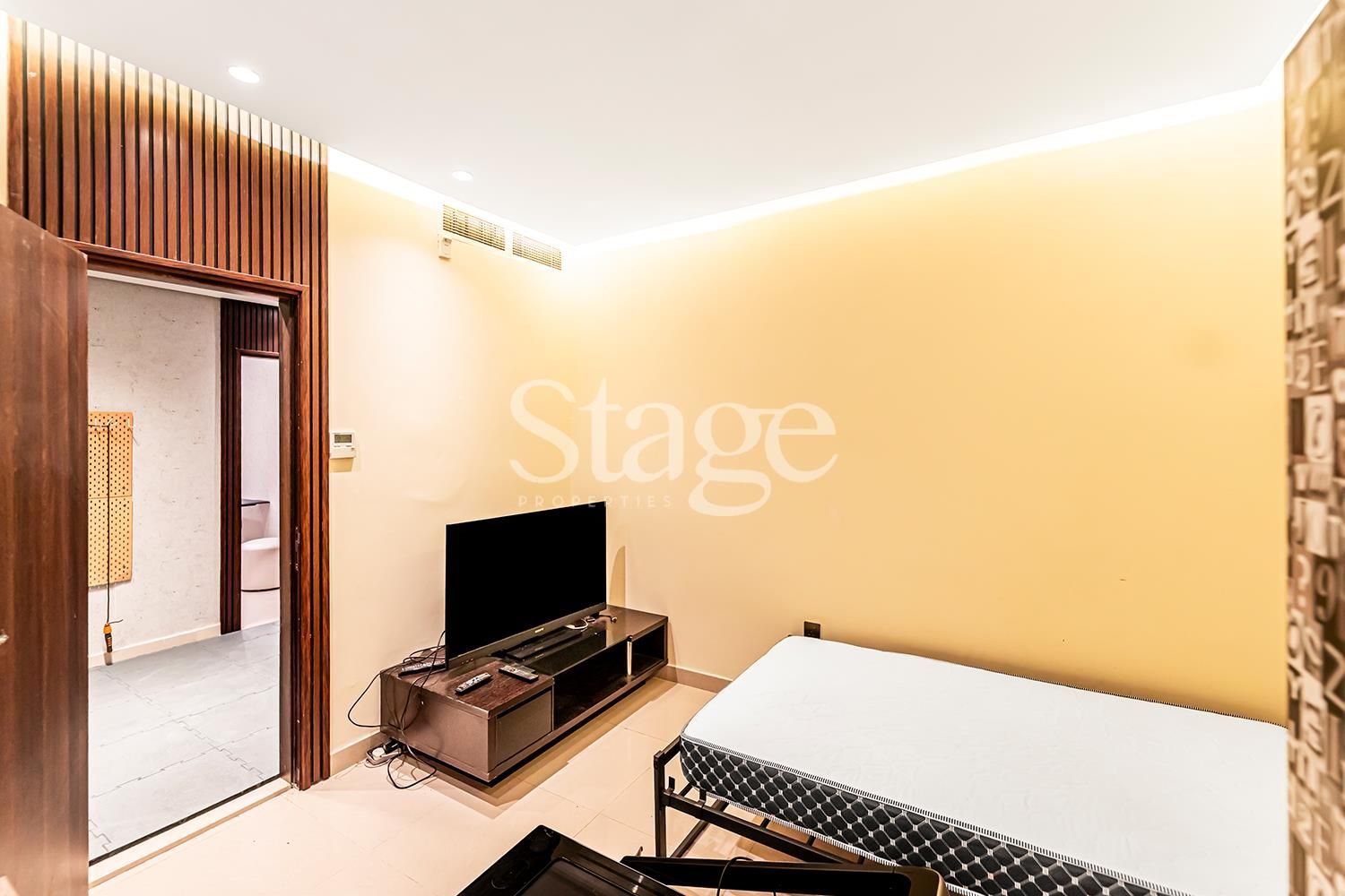 3 bedrooms Villas for Sale in Dubai Land, Dubai VI8201S