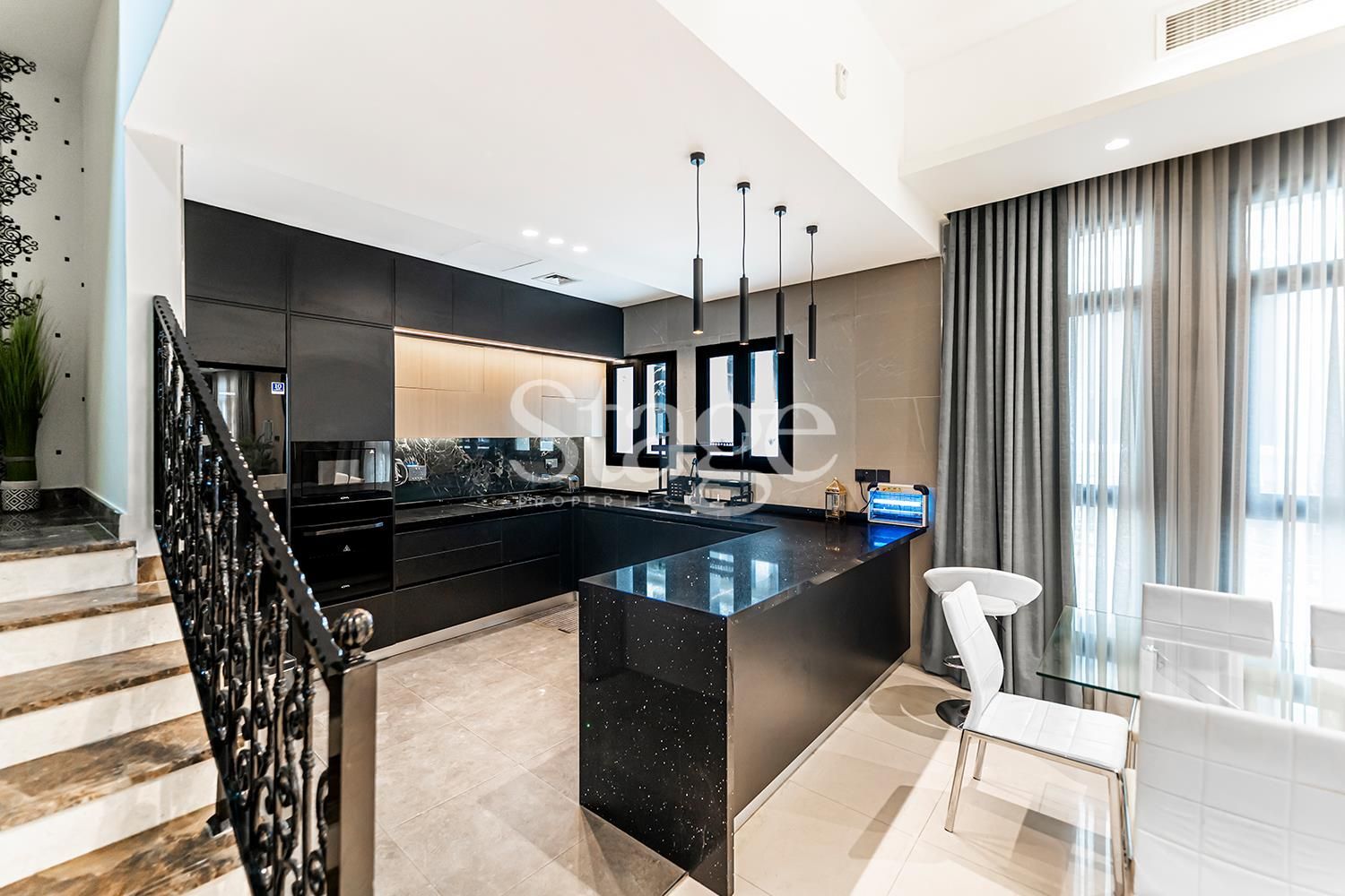 3 bedrooms Villas for Sale in Dubai Land, Dubai VI8201S