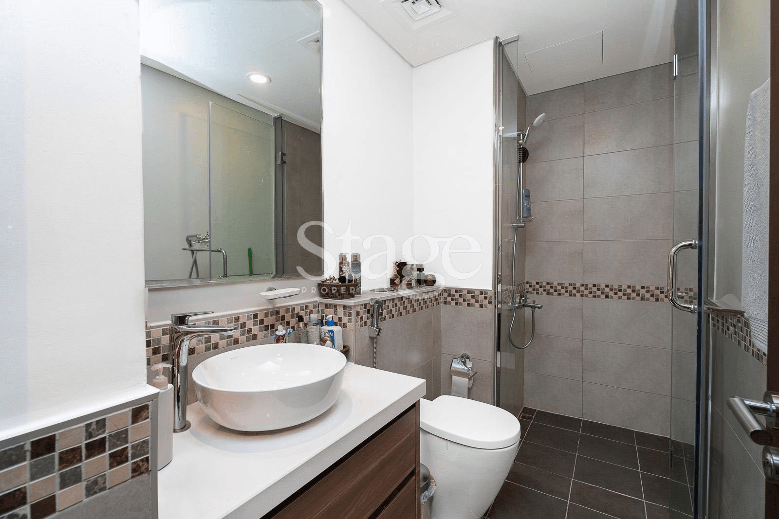 1 bedroom apartment for Sale in Business Bay, Dubai AP7268S