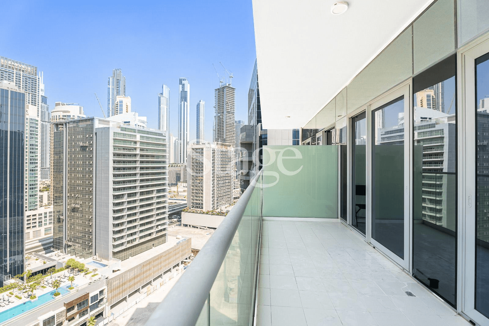 1 bedroom apartment for Sale in Business Bay, Dubai AP7268S