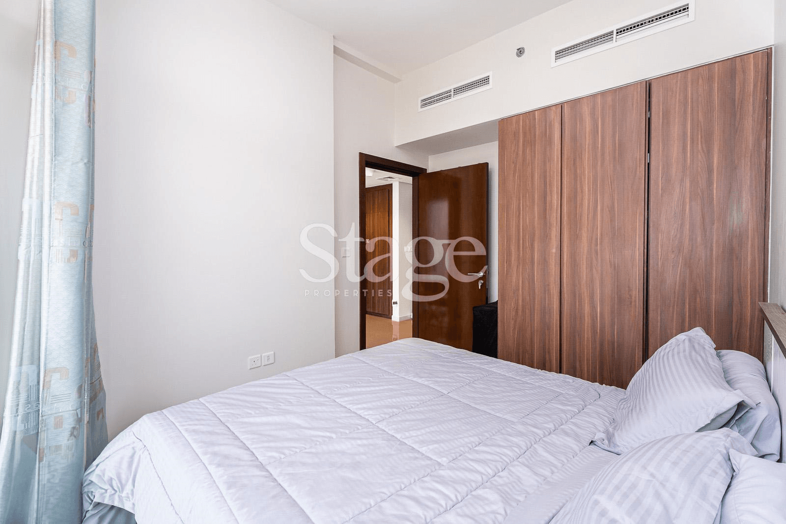 1 bedroom apartment for Sale in Business Bay, Dubai AP7268S
