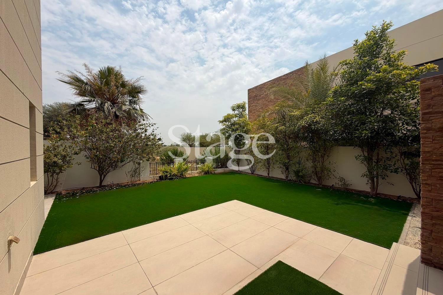4 bedrooms Villas for Rent in DAMAC Hills, Dubai VI9810L