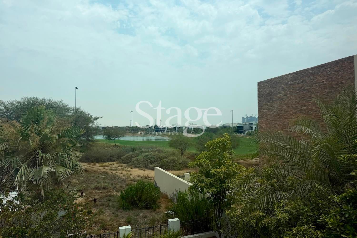 4 bedrooms Villas for Rent in DAMAC Hills, Dubai VI9810L