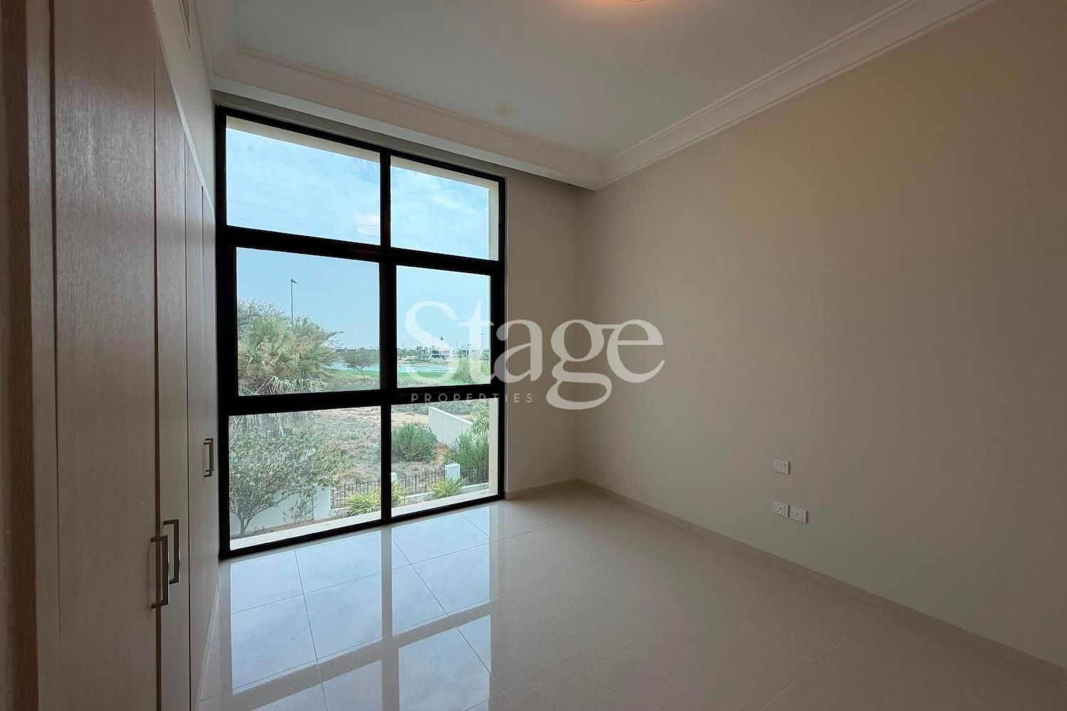 4 bedrooms Villas for Rent in DAMAC Hills, Dubai VI9810L
