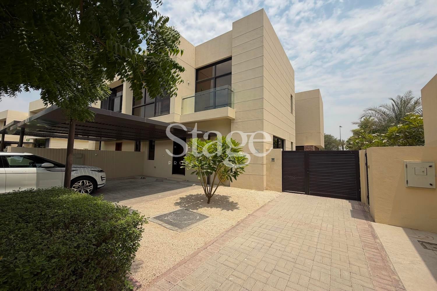 4 bedrooms Villas for Rent in DAMAC Hills, Dubai VI9810L