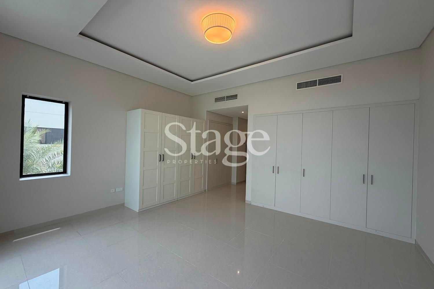 4 bedrooms Villas for Rent in DAMAC Hills, Dubai VI9810L