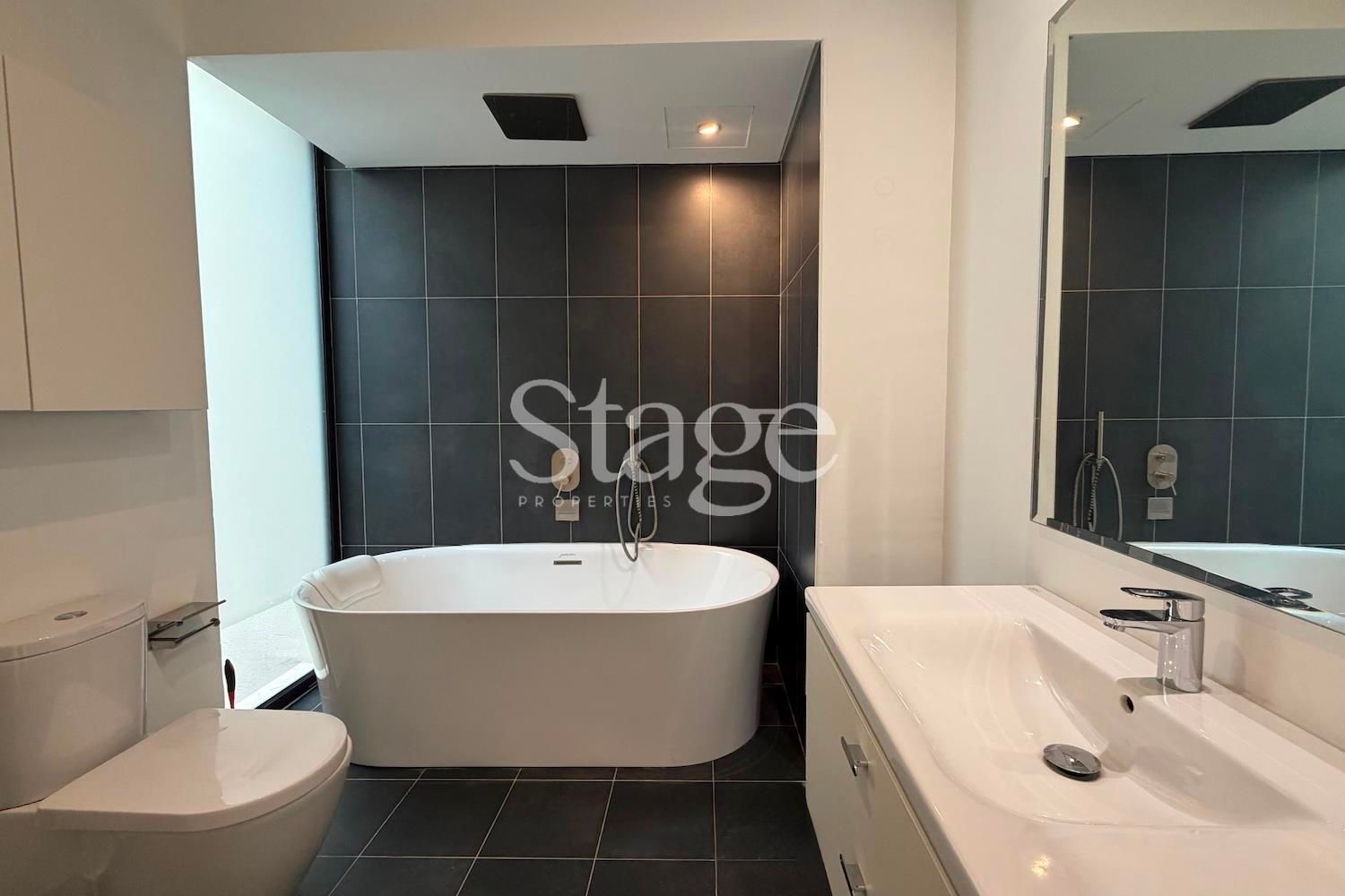 4 bedrooms Villas for Rent in DAMAC Hills, Dubai VI9810L
