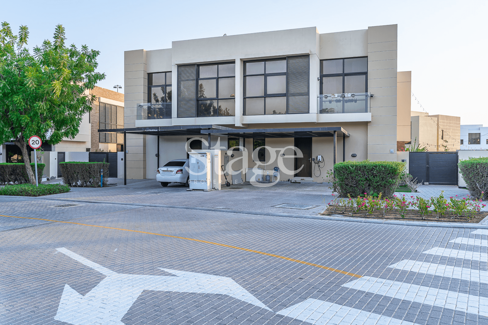 تاون هاوس من ٤ غرف نوم للبيع في DAMAC Hills، Dubai BG7535S