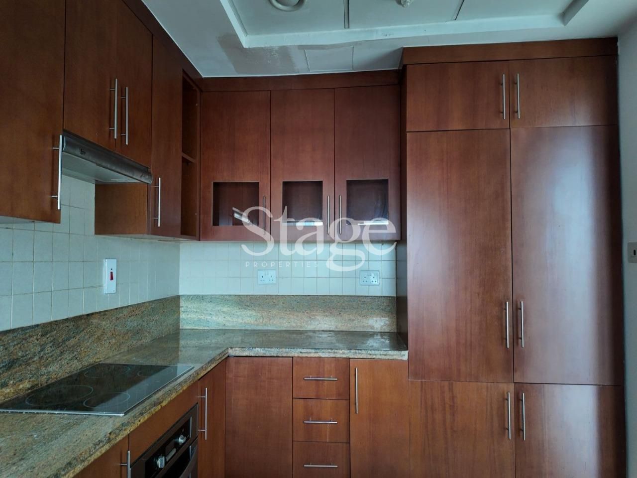 2 bedrooms apartment for Rent in The Views, Dubai AP9291L