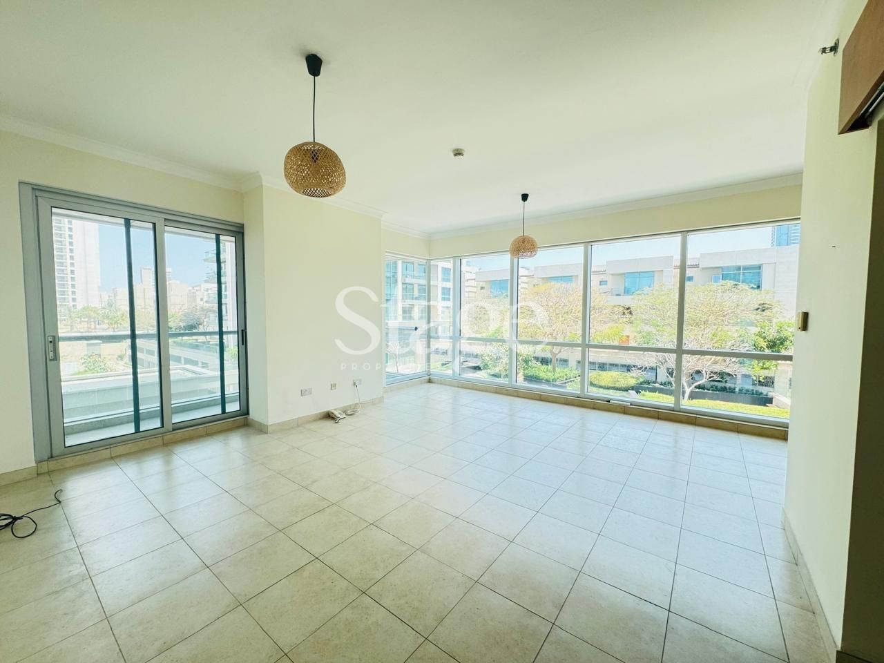 2 bedrooms apartment for Rent in The Views, Dubai AP9291L